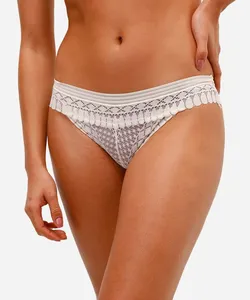 calcinha biquíni de renda off white G