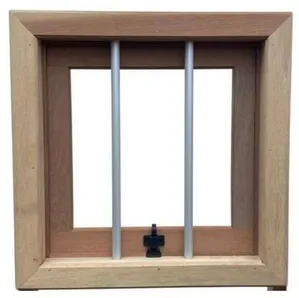 Janela de Madeira Angelim BH 1131 Maxiar 50x50x9cm Vidro Liso com Grade com Baguete