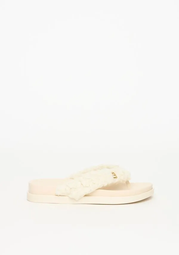 Chinelo De Pelos Com Logo Bege 35