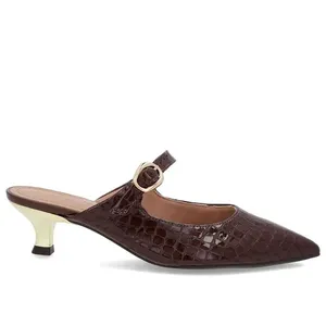 Mule Marrom Verniz Croco Salto Kitten Tira 35