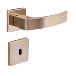 Fechadura Quadratta Curva Interna de Chave para Porta de Madeira Bronze Latonado Aliança Importação Fechadura Quadratta Curva Interna de Chave Porta de Madeira Bronze Aliança