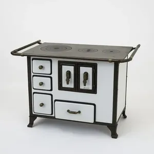 Fogão a Lenha de Gabinete Venâncio Barroco 03 FL3GBRCX Branco com Forno em Aço Carbono Fogão A Lenha Barroco Gabinete Venâncio 03 Branco Fl3gbrcx