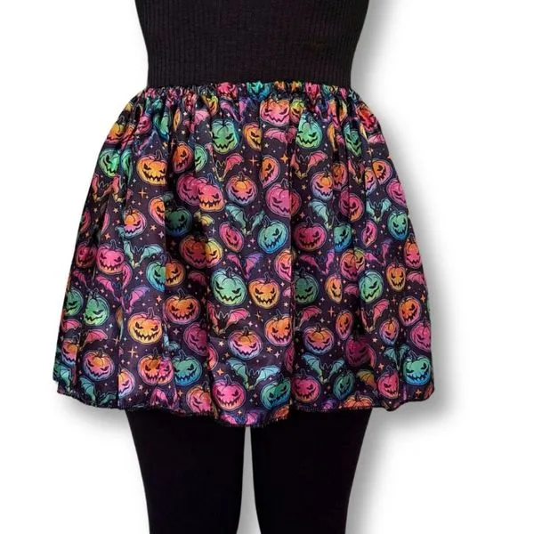 Saia Infantil Halloween Estampada para Fantasias em Cetim com Elástico Ajustável Preto Extra Festas Saia Infantil Halloween Estampada Cetim Elástico Ajustável Preto Extra Festas