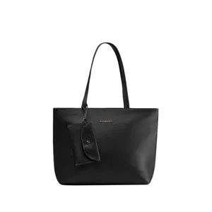 Bolsa de Ombro Feminina de Grande Tote Couro Basic Preta 0280798458001