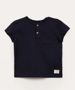 camiseta infantil manga curta com bolso azul marinho 3