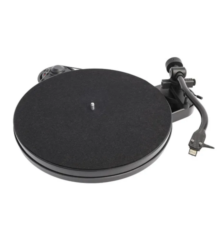 Toca-Discos Pro-Ject RPM 1 Carbon + Ortofon 2M Red