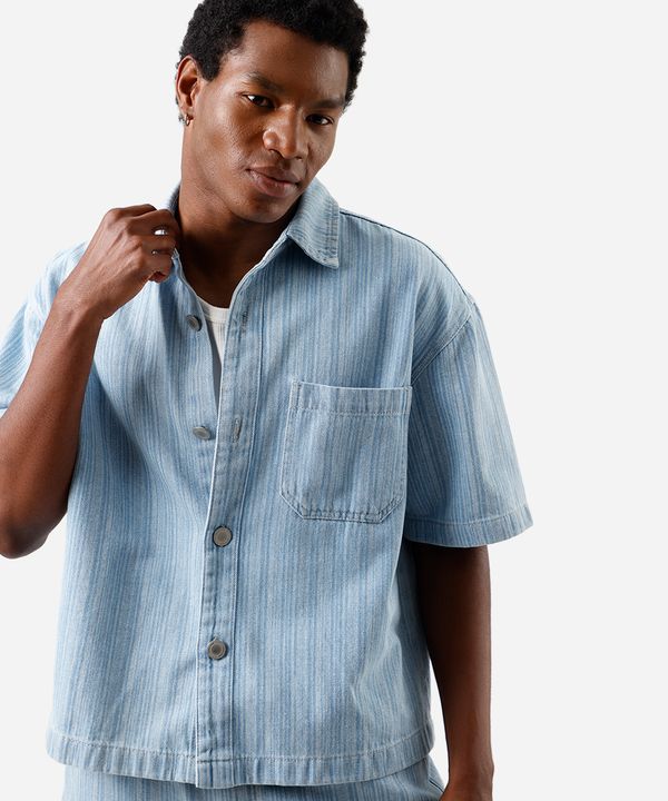 camisa masculina jeans manga curta listrada azul P