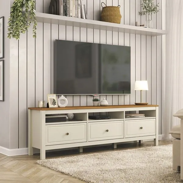 Rack para TV até 75 Polegadas 100% MDF 180cm Pés em Madeira Maciça Ananda CabeCasa MadeiraOriginals Bege Off White/Mel Off White/Mel