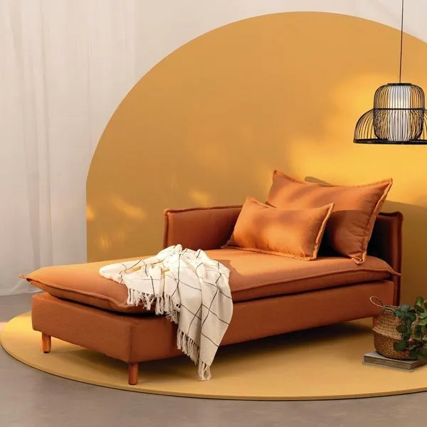 Sofá Modular Chaise Braço Lateral com Pé Madeira Sôma CabeCasa MadeiraOriginals Marrom Mocha Mousse Mocha Mousse