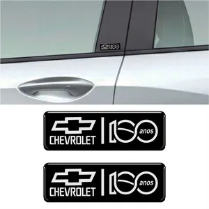 Kit Adesivo Resinado Emblema Chevrolet 100 Anos Par Lateral do Veículo Efeito 3D Vinil Automotivo Preto Kit Adesivo Resinado Emblema Chevrolet 100 Anos Lateral Efeito 3D Vinil Preto