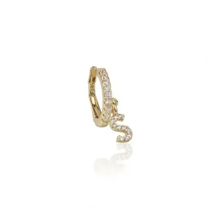 Piercing Falso de Letra Cravejado e Banho de Ouro Letras S