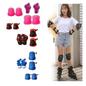 Kit de Proteção Infantil Joelheira Cotoveleira Protetor de Pulso Skate Patins Bike Preto Yeet Kit de Proteção Infantil Joelheira Cotoveleira Pulso Skate Preto Yeet