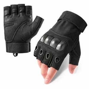 Luva Tática Meio Dedo com Proteção Rígida Palma Antiderrapante Ajuste em Velcro Preto Utimix Luva Tática Meio Dedo com Proteção nos Nós dos Dedos Palma Emborrachada Preto Utimix