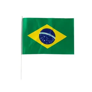 Bandeirinha de Mão Brasil Poliéster 19,5x29cm Com Haste 34,3cm - bee
