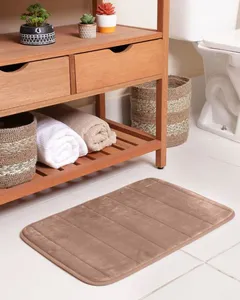 Tapete Para Banheiro Olinda 40cm x 60cm Felpudo Marrom UN