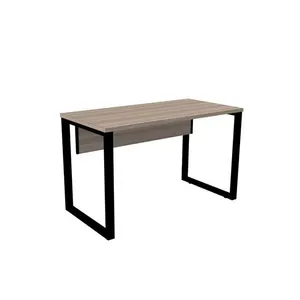 Mesa De Escritório Pé Tubular Pe25 Em Mdp 134 X 60 Cm Noce Naturalle E Base Preta
