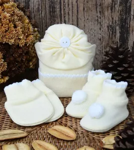 Kit Touca Luva e Sapato Pompom 1016 - Tam. RN Amarelo