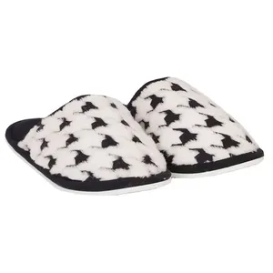 Pantufa Feminina 100% Poliéster Solado de EVA Estampa Geométrica Preto Detalhe Branco Tamanho 35/40 SN0953 - Stuf