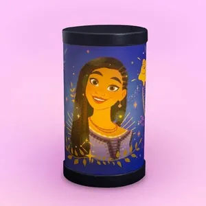 Luminária de Mesa Hug Wish Disney Bivolt Tpc com Luz Difusa Compacta 110V-220V Azul Luminária de Mesa Hug Wish Disney Bivolt Tpc com Luz Difusa Compacta Azul