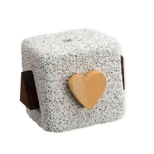 Brinquedo Pedra Vulcânica para Roedores Ferplast Único