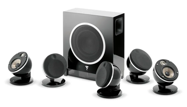 Focal Dôme Flax Pack 5.1 Black Sistema de Home Theater Compacto e Premium