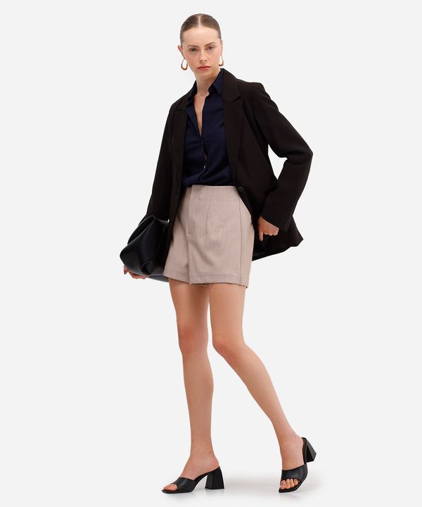 short feminino de alfaiataria com pences bege 36