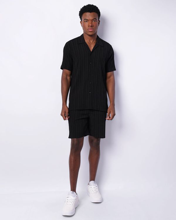 Short Masculino Reto Viscose Plissada Preta GG