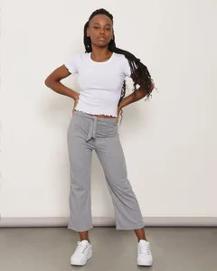 Calça Feminina Pantacourt Canelada Com Amarração Cinza G