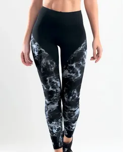 LEGGING FITNESS ESTAMPADA PRETO M