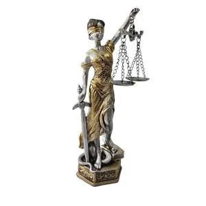 Estátua Decorativa Deusa Dama da Justiça 23cm em Resina com Pratos em Metal Dourado Mabruk Estátua Deusa Dama da Justiça 23cm em Resina Decorativa Dourado Mabruk