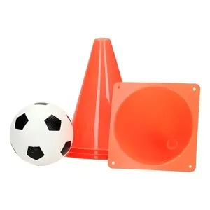 Kit Treino Futebol Infantil DMT0094 com 5 Peças Bola e 4 Cones Plástico DM Toys Kit Treino Futebol Infantil DMT0094 com 5 Peças DM Toys