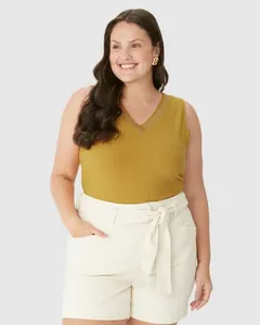 Regata Feminina Plus Size Decote V Retilínea Em Malha Viscose Canelada Amarelo - G4