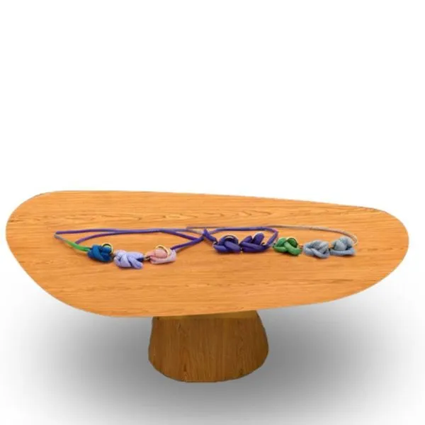 Mesa Oval Organica Em Freijo 160x90cm