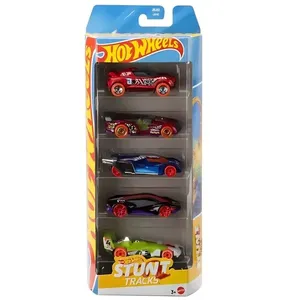 Kit Carrinhos de Brinquedo Hot Wheels Stunt Tracks JBJ83 com 5 Carros Escala 1:64 Mattel Kit Carrinhos Hot Wheels Stunt Tracks JBJ83 com 5 Carros 1:64 Mattel