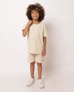 Bermuda Infantil Reta Texturizado Listrada com Cordão Bege 18