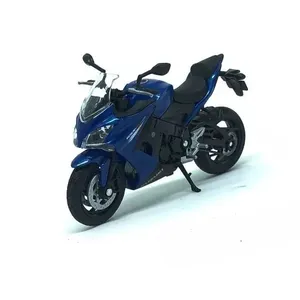 Miniatura de Moto GSX S1000 em Escala 1:18 com Detalhes Realistas e Rodas de Borracha Azul Californ Toys Miniatura de Moto GSX S1000 Escala 1:18 com Guidão Móvel e Rodas de Borracha Azul Californ Toys