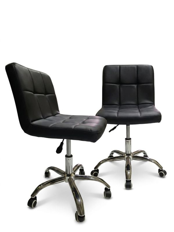 Kit 2 Cadeiras Office Giratória Almofadada Cromada Preta