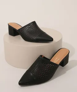 Mule Feminino Vizzano Salto Baixo Bico Fino Preto 36