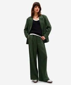 calça de alfaiataria feminina em viscose rita lazzarotti verde 44