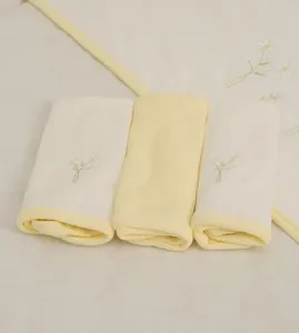 Kit Fralda de Boca Com 3 Unidades - 25788F Margaridas