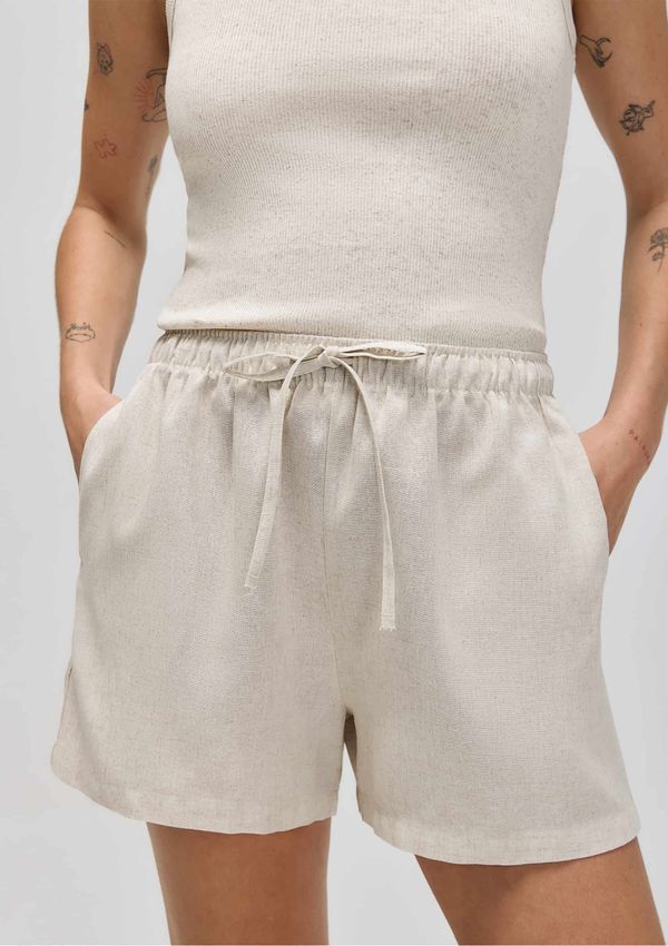 Shorts Curto Feminino Comfort - Off white XP