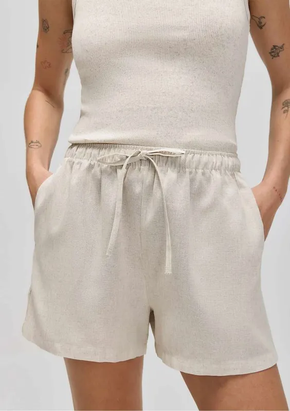 Shorts Curto Feminino Comfort - Off white XP
