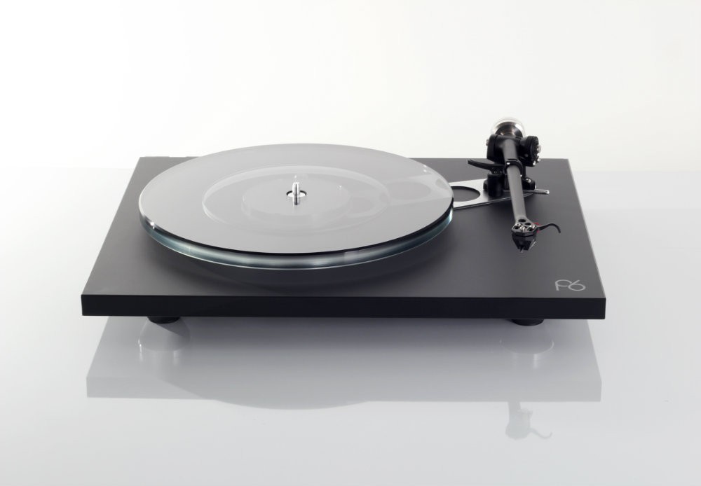 Toca Disco Rega Planar 6 - Preto