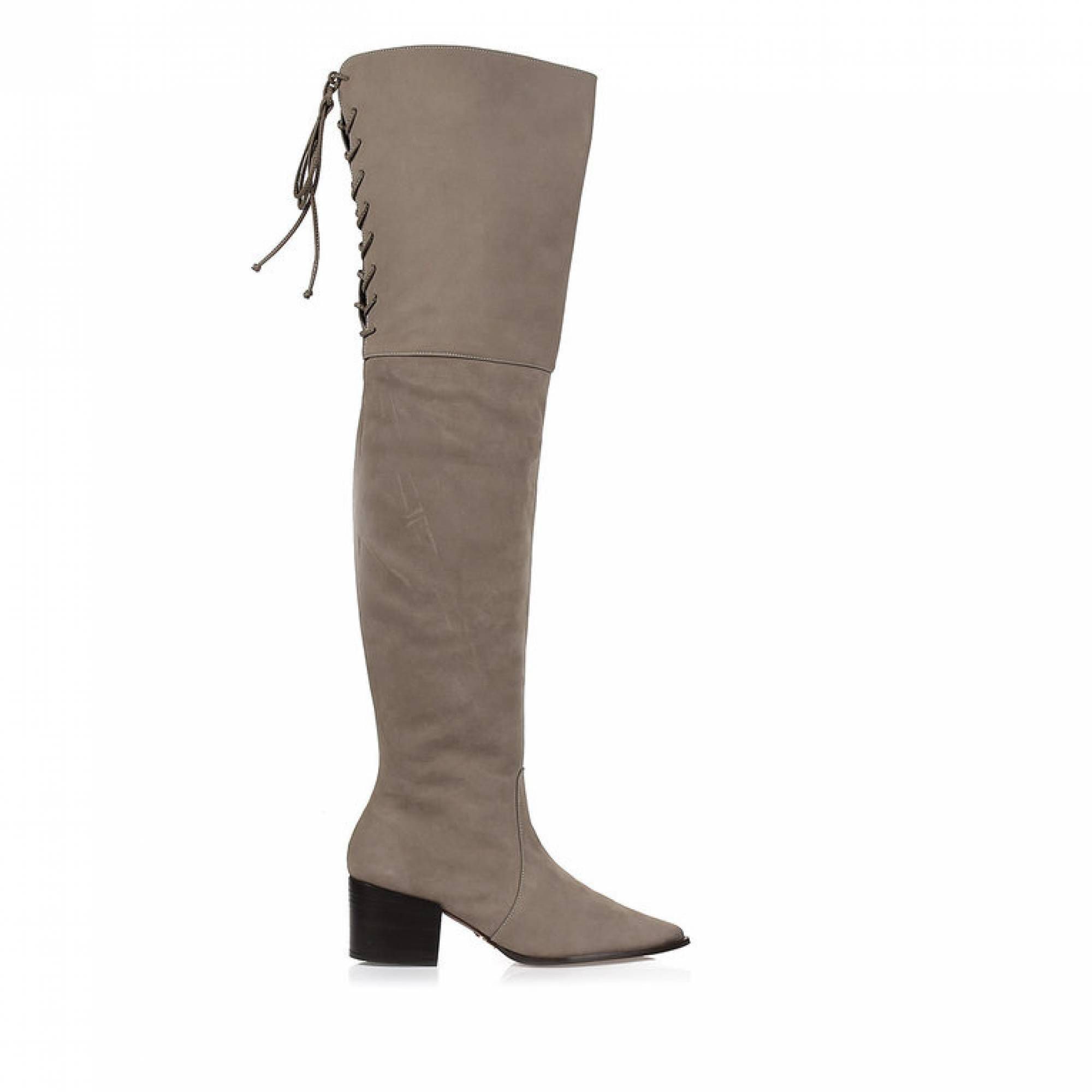 Bota Salto Médio Nobuck Ocre