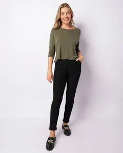 Calça Feminina Cigarrete Texturizada Cordão Com Bolsos Preta P