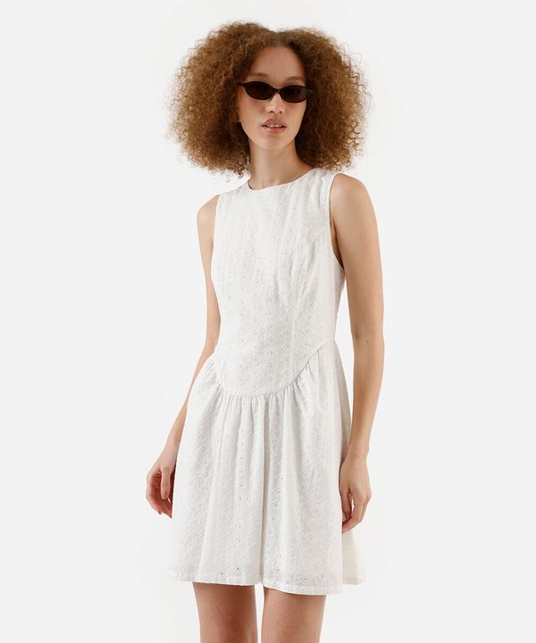 vestido curto feminino em algodão sem manga off white P