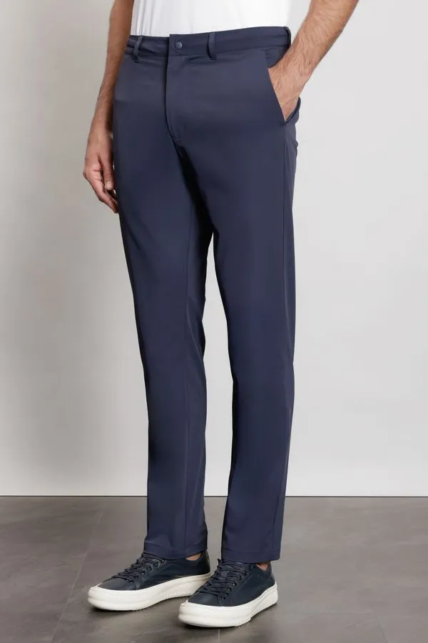 Calça Chino Tech Marinho Escuro - 42