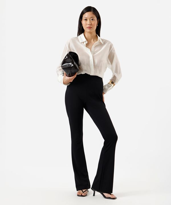 calça flare feminina com viscose preta GG