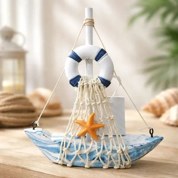 Enfeite Decorativo Navio Náutico Barco de Mesa 15cm Resina Azul Claro e Branco Dantas Enfeite Navio Náutico Barco de Mesa 15cm Resina Azul e Branco Dantas