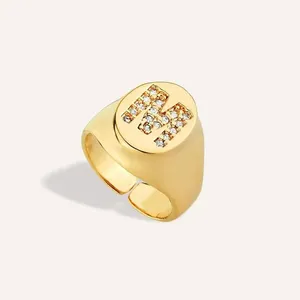 Anel Mindinho Letra Banho De Ouro 18k Letras O
